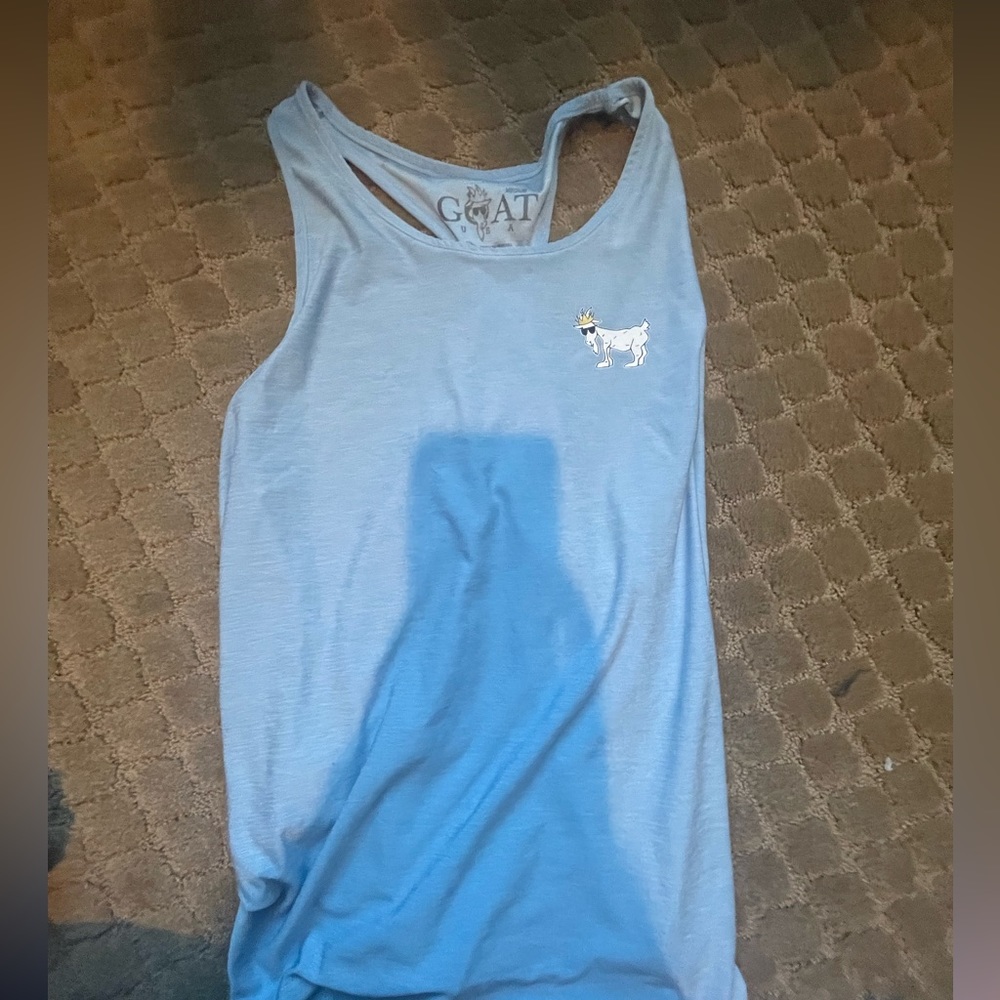 blue tanktop